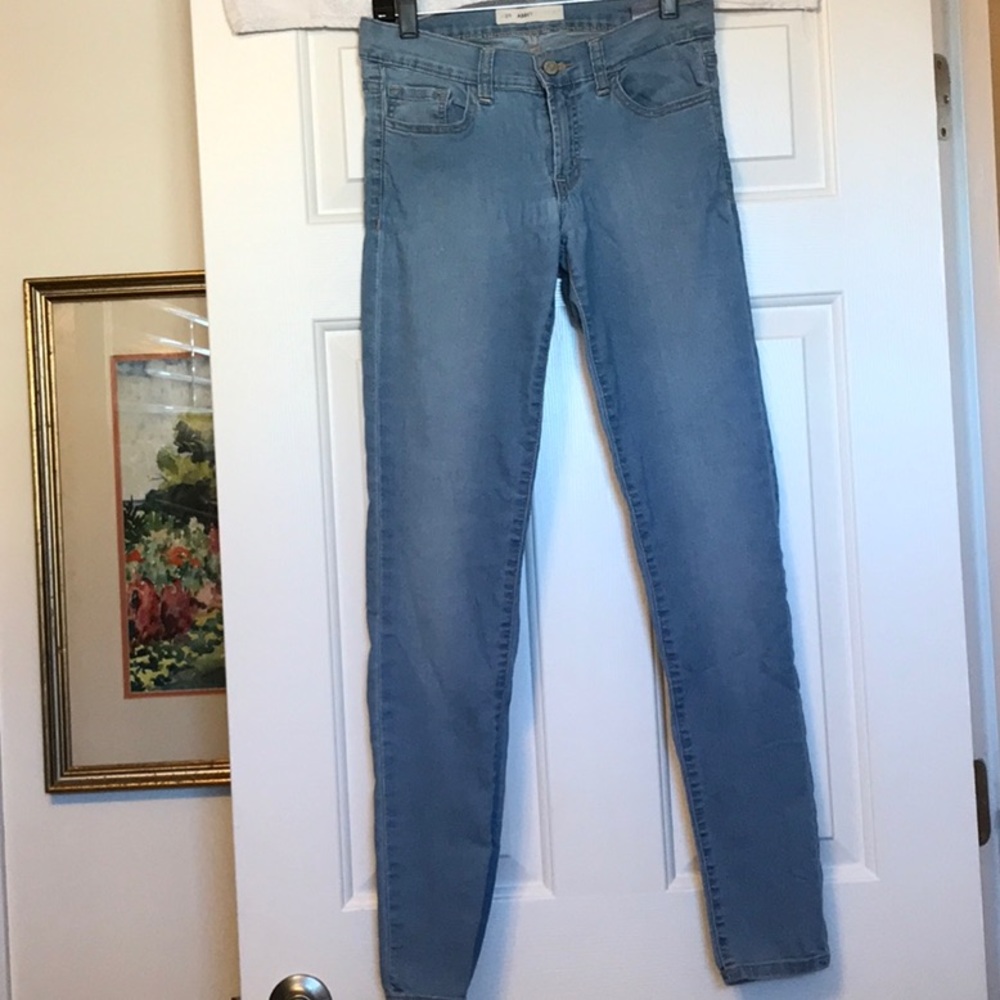 Stretchy denim jeans